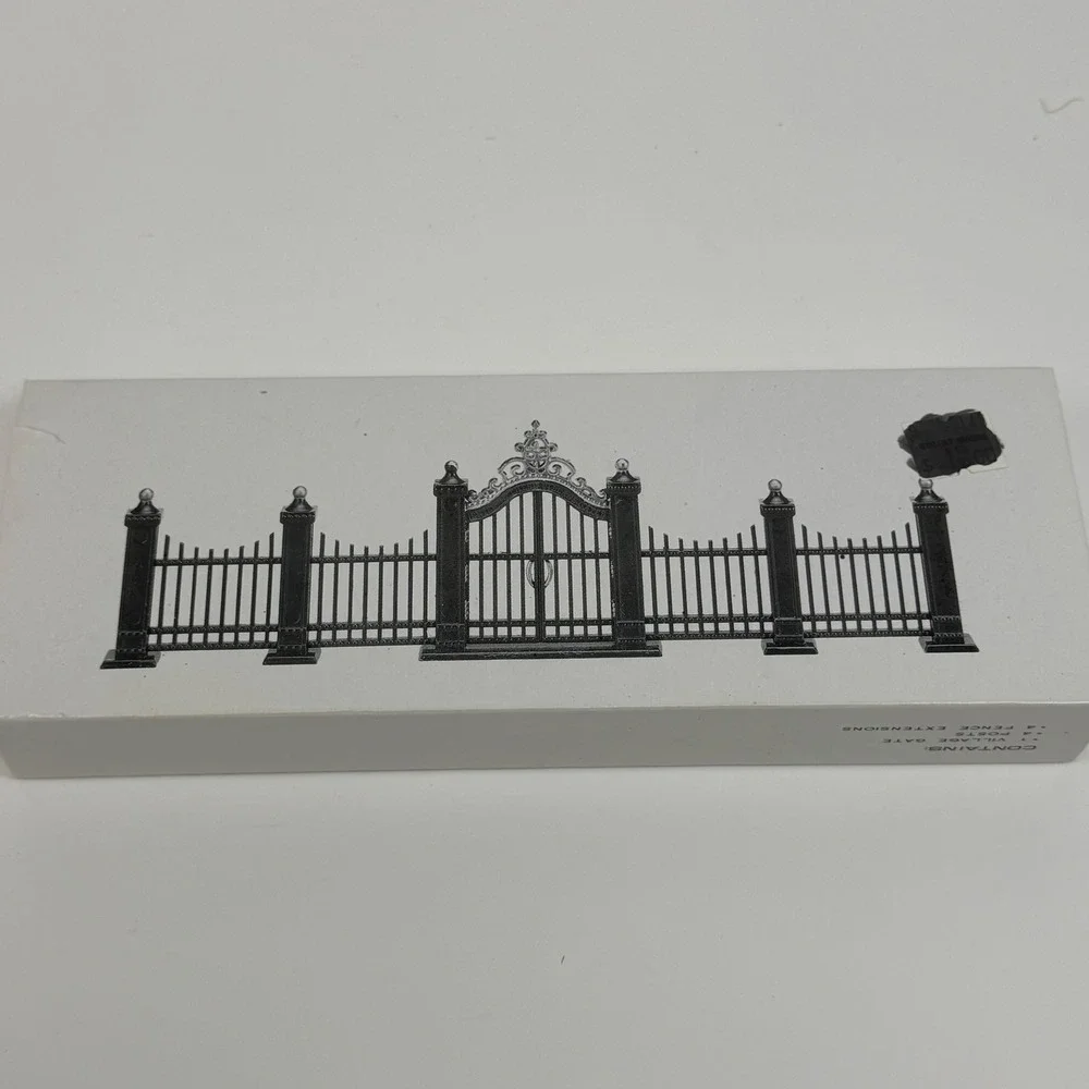 The Heritage Village Collection Village Wrought Iron Gate and Fence 9‎ Piece Set
